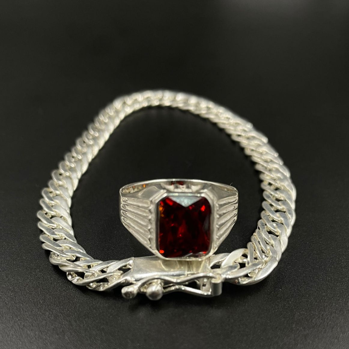 Chevalier Ring and 950 Silver Mesh Bracelet Pack