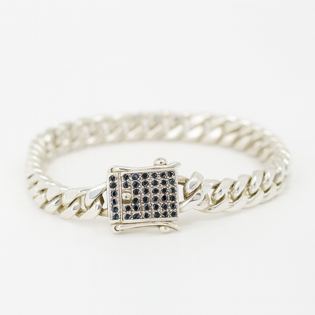 Pulsera modelo Cuban Link 7mm con piedras Onix