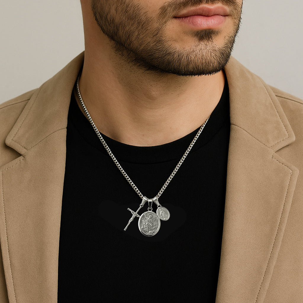 Cadena Microlomo de Plata 925 con Dijes en Plata 950 – Cruz, Arcángel Miguel y Virgen