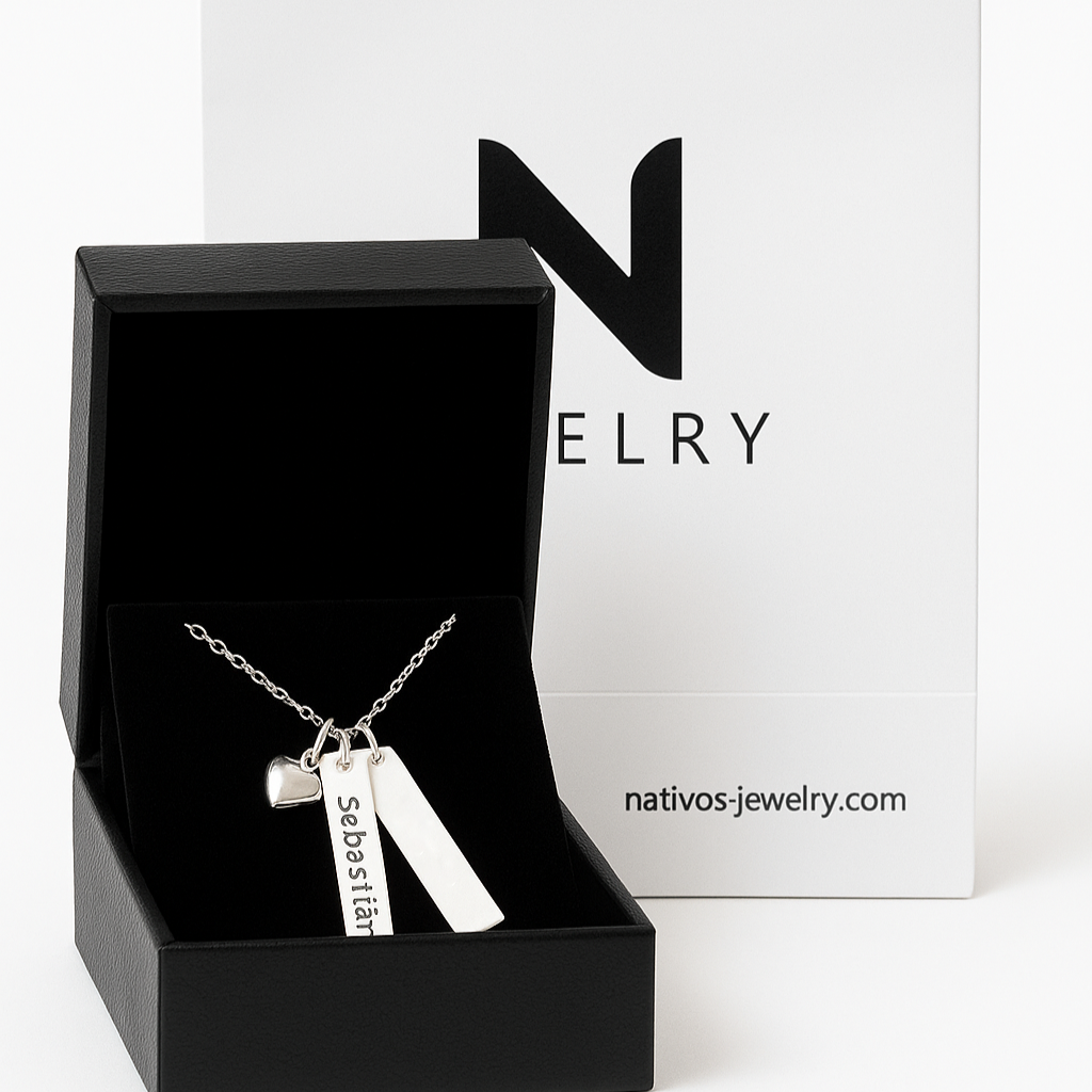 Necklace with personalized 950 Silver plates