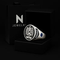 Thumbnail for Anillo Escudo Familiar Personalizado en Plata 950 con circón Zafiro
