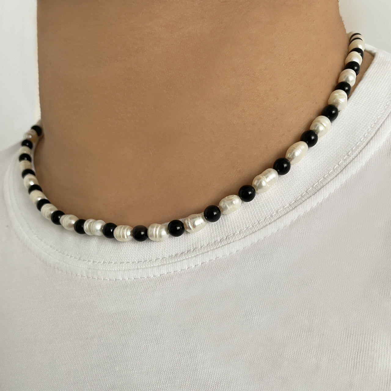 Freshwater Pearl Necklace with Onyx Stones