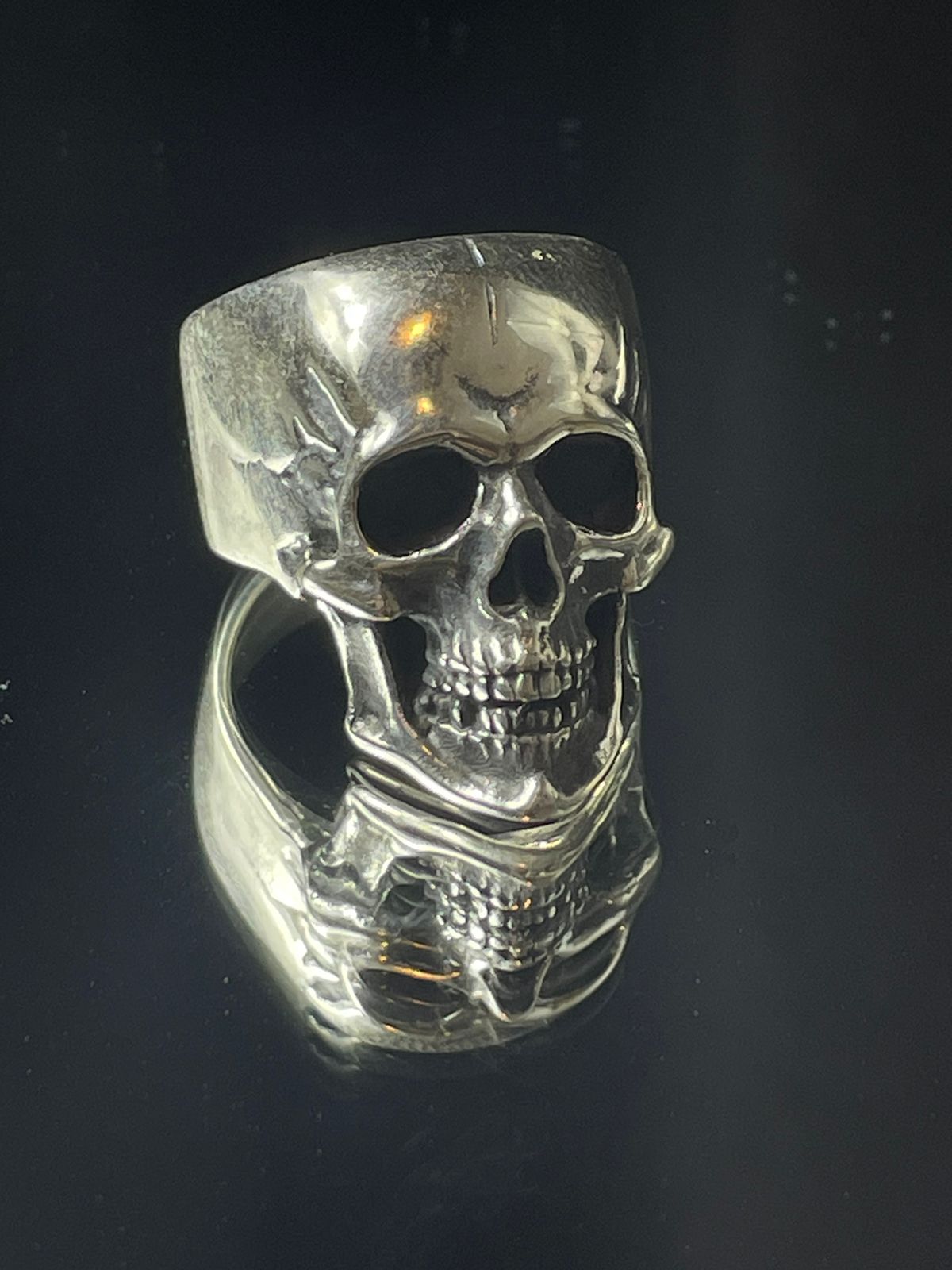 Ring Skull