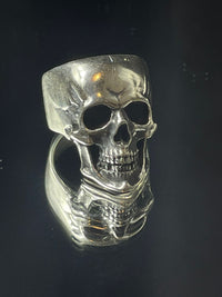 Thumbnail for Ring Skull