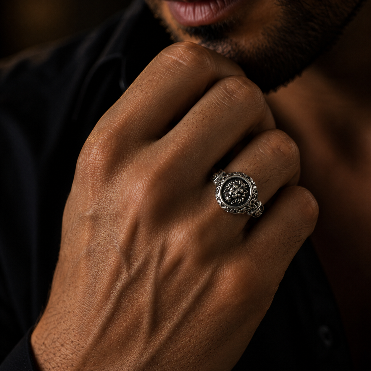 Guardian Lion Ring in 950 Silver