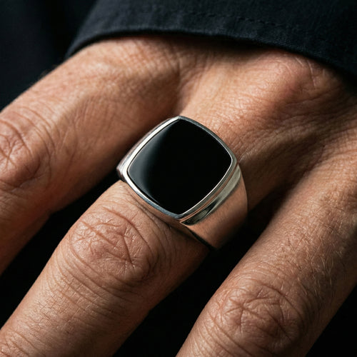 Ónix Clásico — Anillo Plata 950