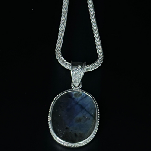 Medalla con piedra labradorita cadena espiga en plata pura 950