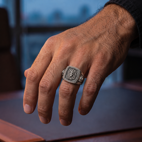Anillo León 3 Caras de Plata 950 para Hombre