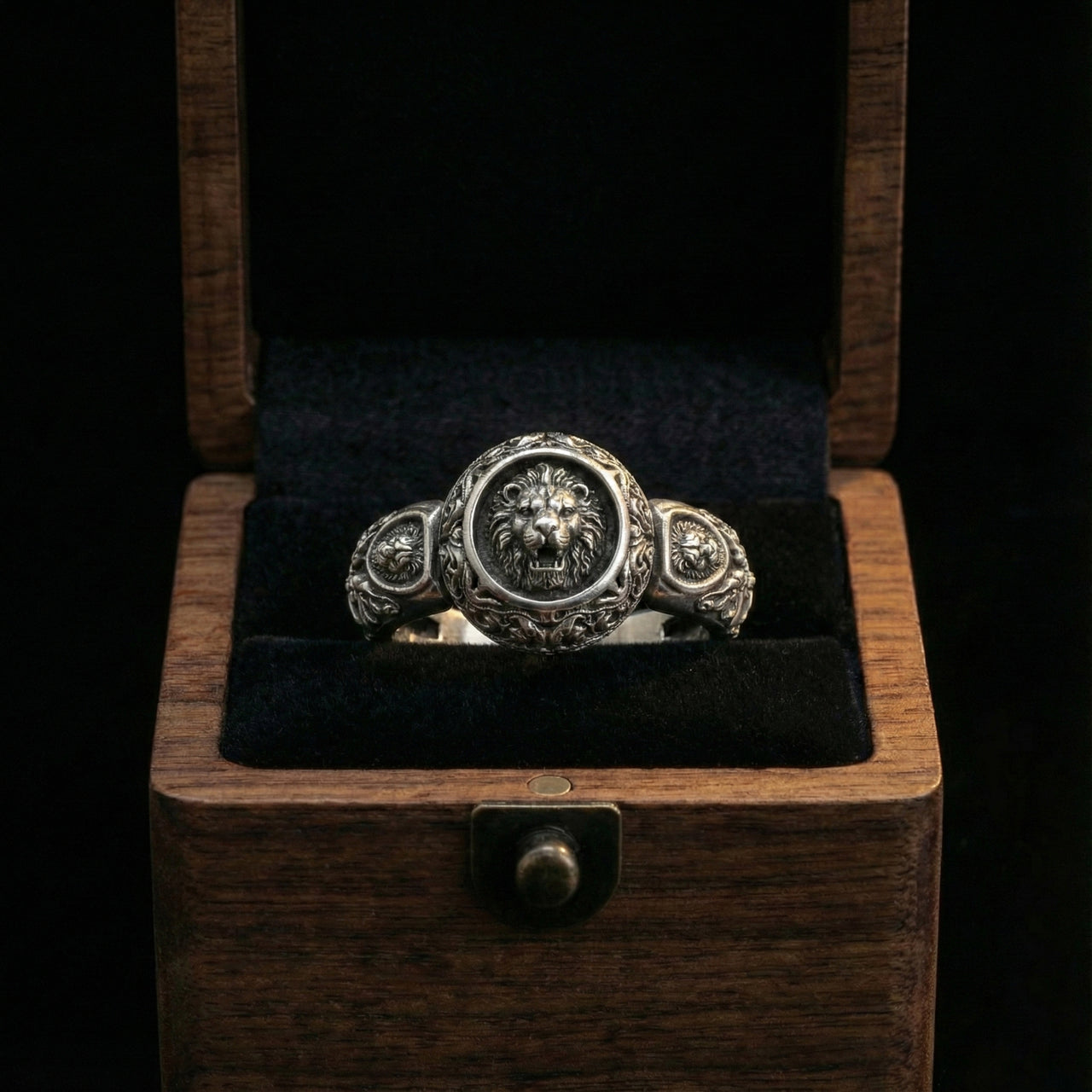 Anillo León Guardián en Plata 950