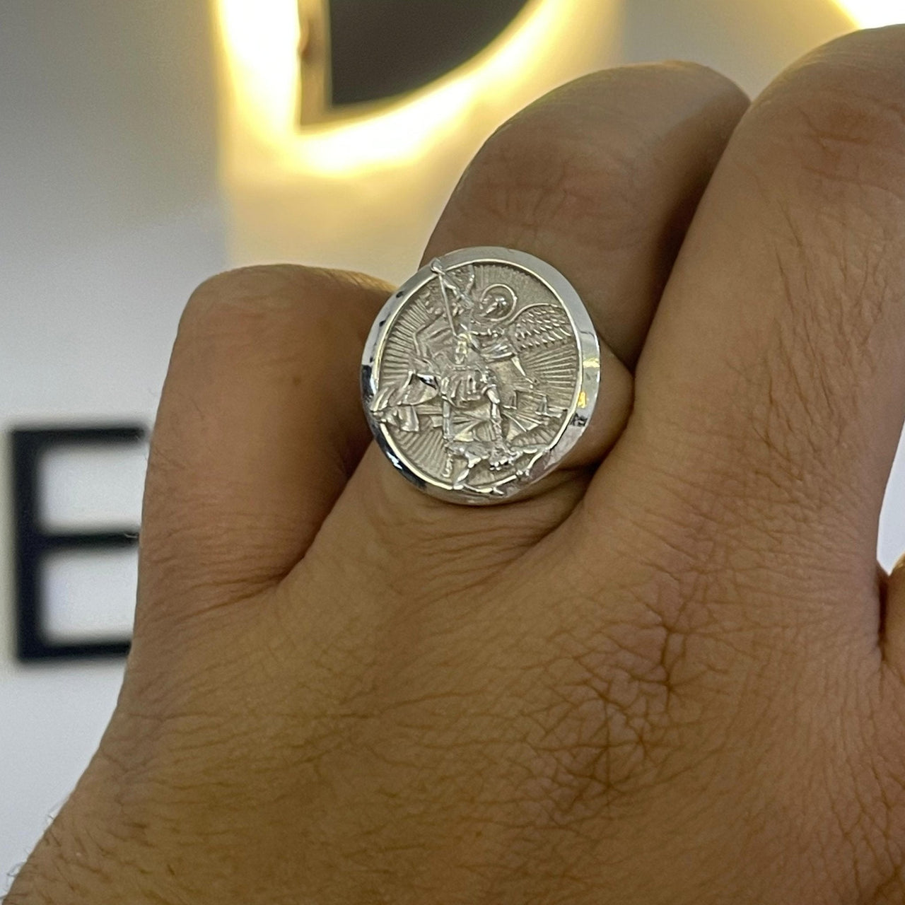 Anillo Arcángel San Miguel de Plata 950 para Hombre - nativosjewelry