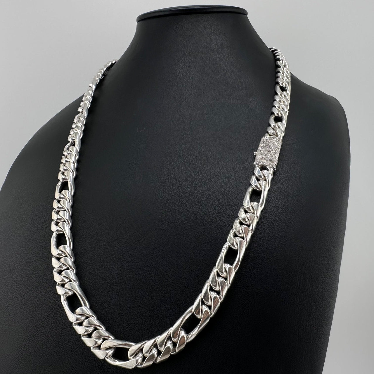 Collar Figaro con broche Iced - nativosjewelry