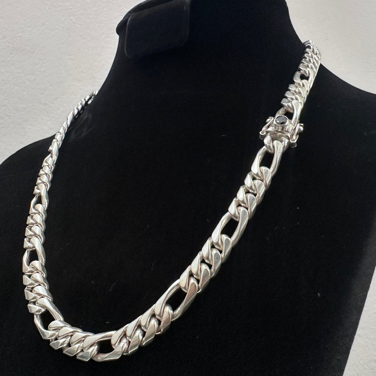 Figaro Chain Onix 7mm - nativosjewelry
