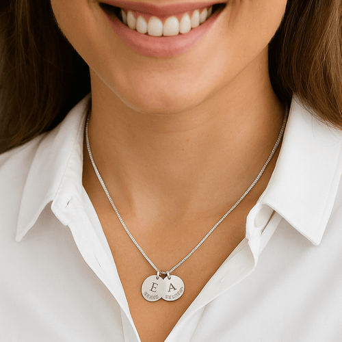 Collar con dije personalizado con inicial y fecha en Plata 950 - nativosjewelry