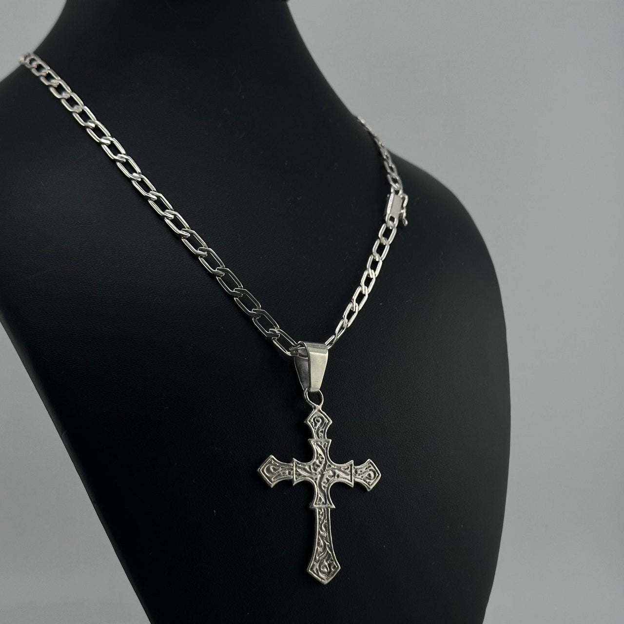 Collar Hexagonal con dije de cruz Labrada - nativosjewelry