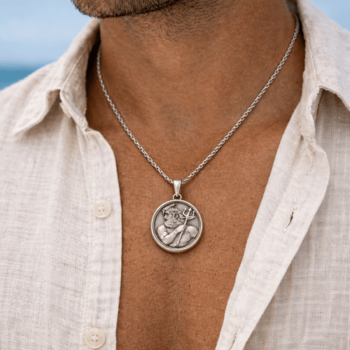 Medallón Poseidón en Plata 950– Dije para Hombre - nativosjewelry