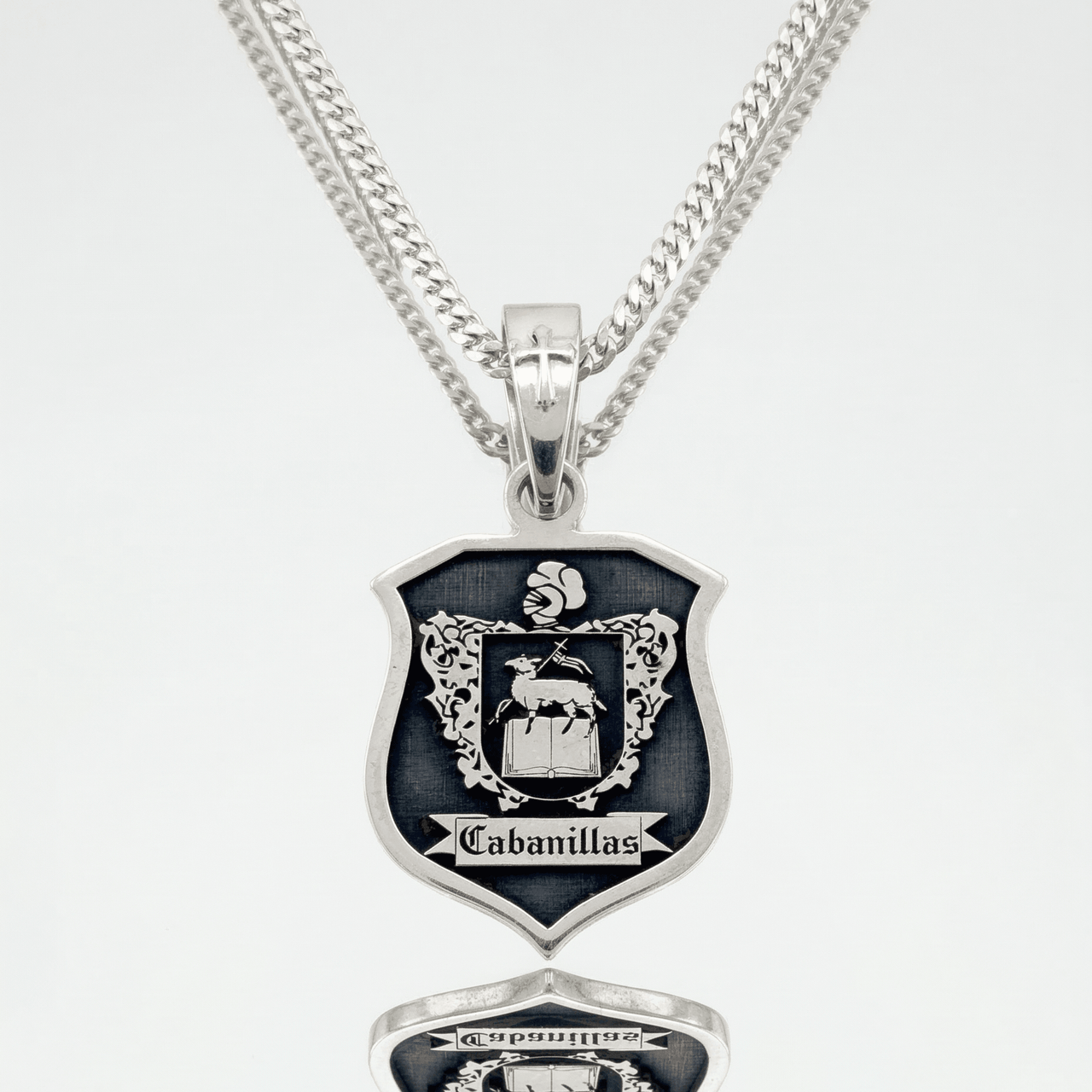 Escudo Herencia 5cm — Family Crest Pendant Silver 950 (Burnished Finish) - nativosjewelry