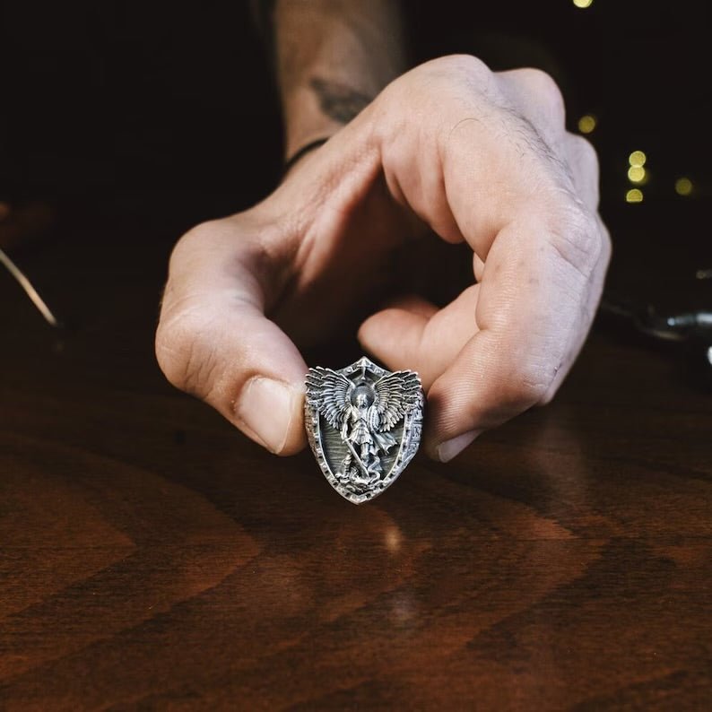 Anillo Arcángel Miguel de Plata 950 – Fe que se Porta - nativosjewelry