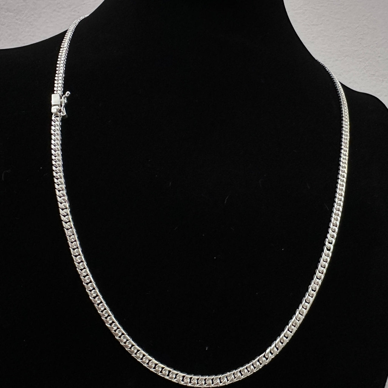 Cadena Lomo 4mm de ancho crucifijo 9cm - nativosjewelry