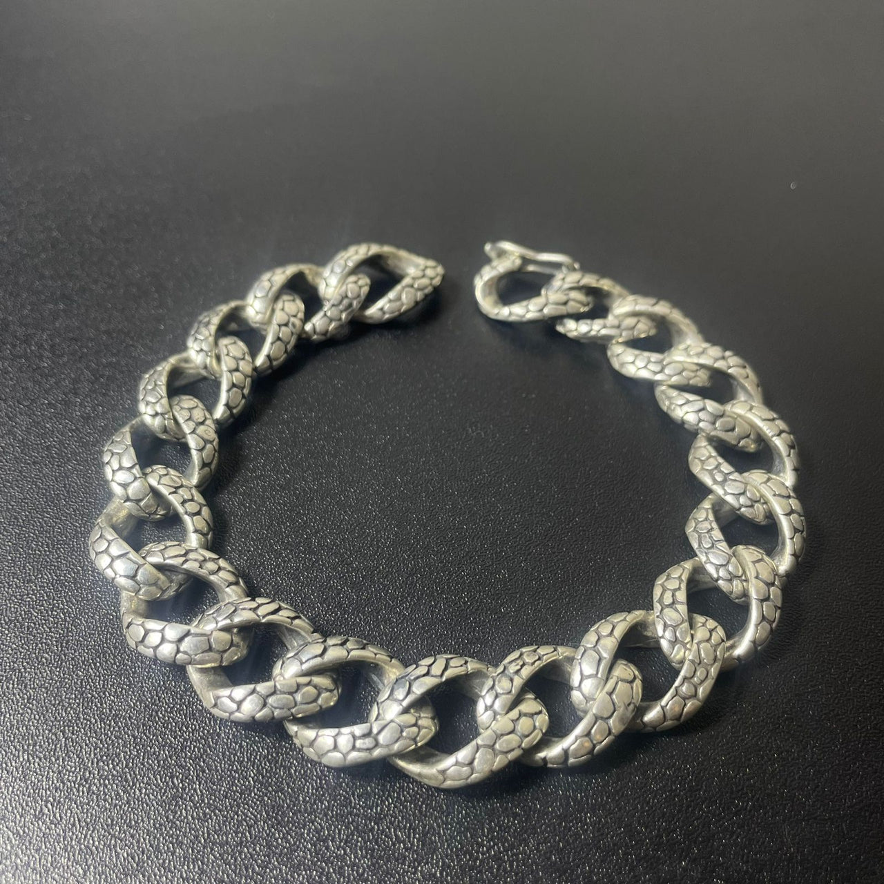 Miami Snake Dominio 10mm — Burnished Silver Bracelet 950 (21cm) - nativosjewelry