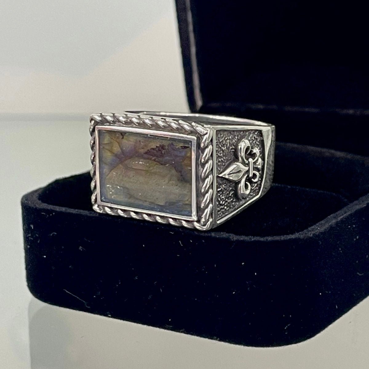 Labradorite Aura — Silver Ring 950 - nativosjewelry