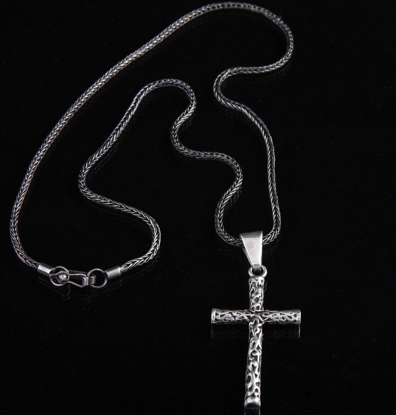 Conjunto de Cadena y Cruz de Plata 950 quemada y gargantilla Onix skull - nativosjewelry