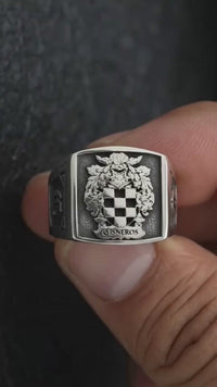 Legacy Shield Ring — Family Crest Ring Silver 950 