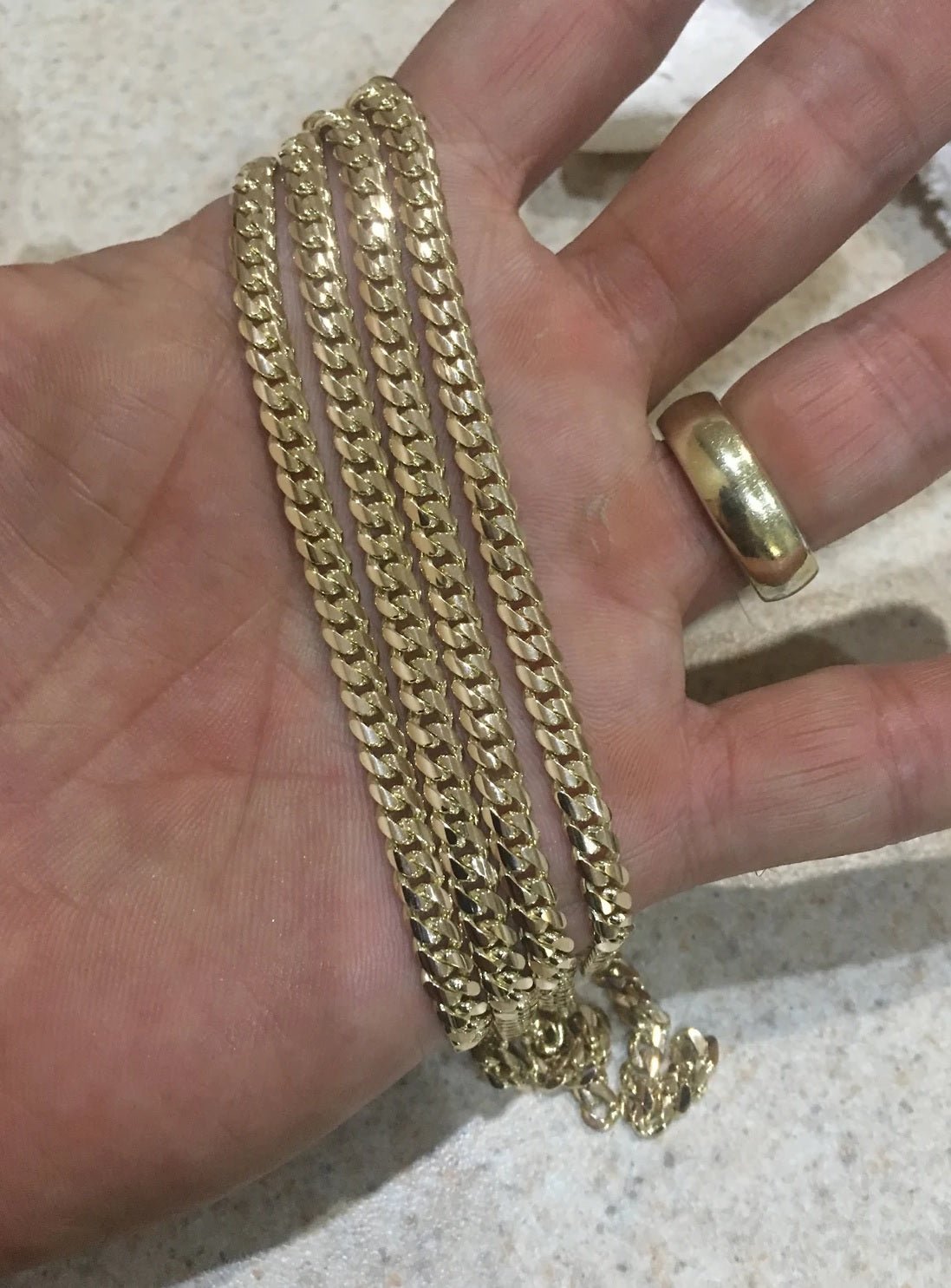 Cadena de Oro 18k Miami Cuban Link 30gr 3mm 55cm - nativosjewelry