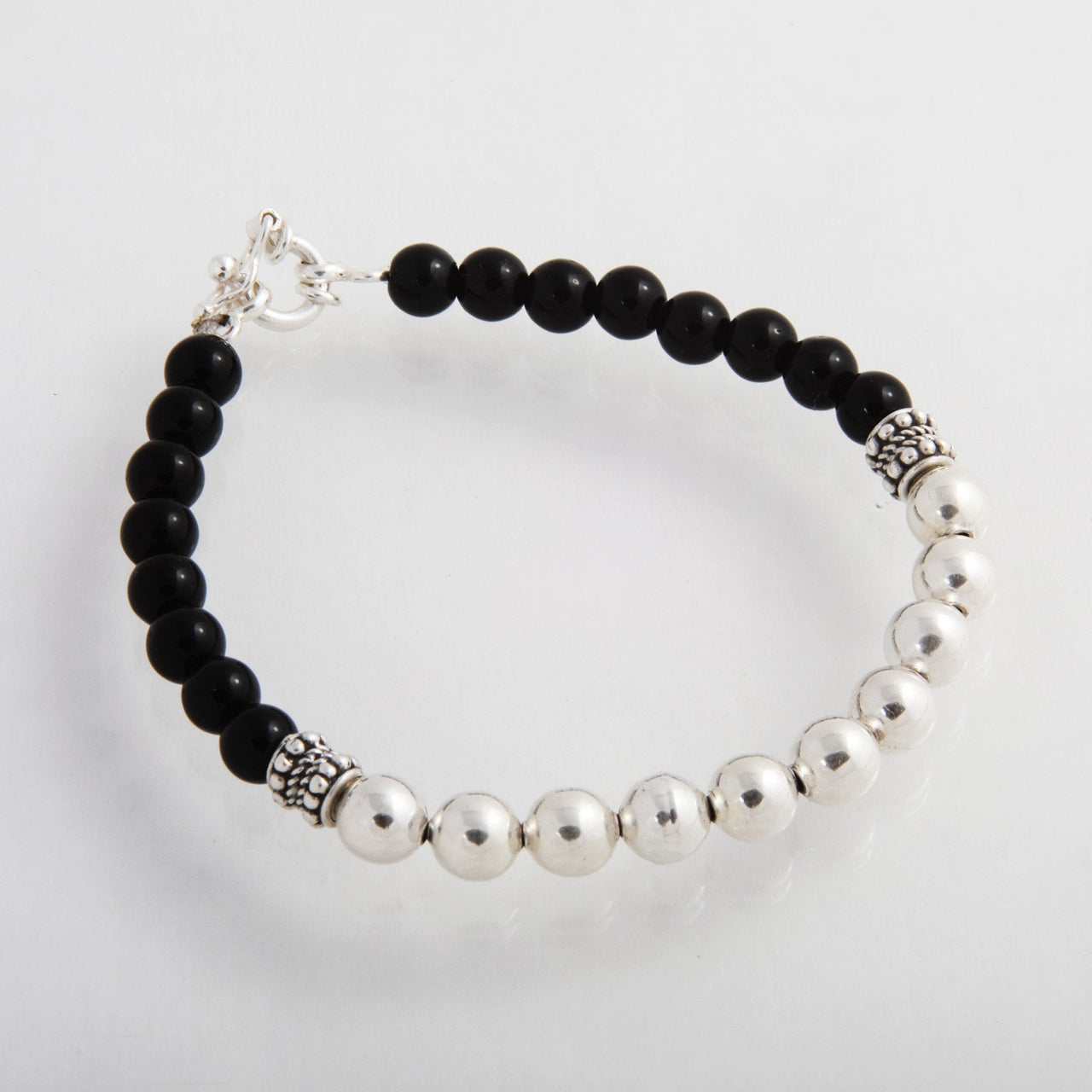 Ónix Fortaleza — Onyx Beaded Bracelet with Silver 950 - nativosjewelry